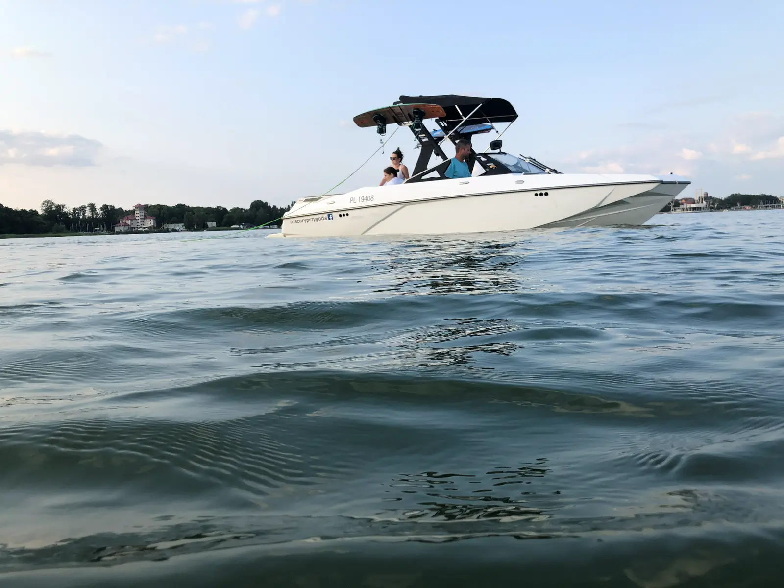 Motorówka Mazury Przygoda na jeziorze